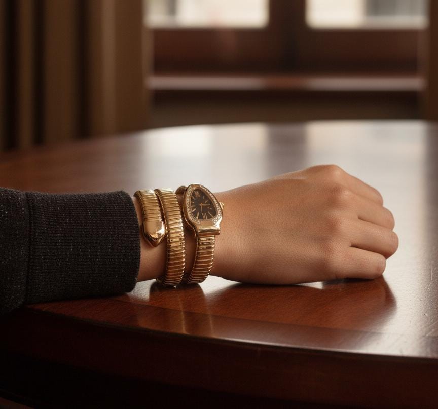 JASUNIQ EMBELLISHED FOLDOVER STRAPS ANALOGUE WATCH LE SERPENT WATCH BRACELET Analog Watch - For Girls