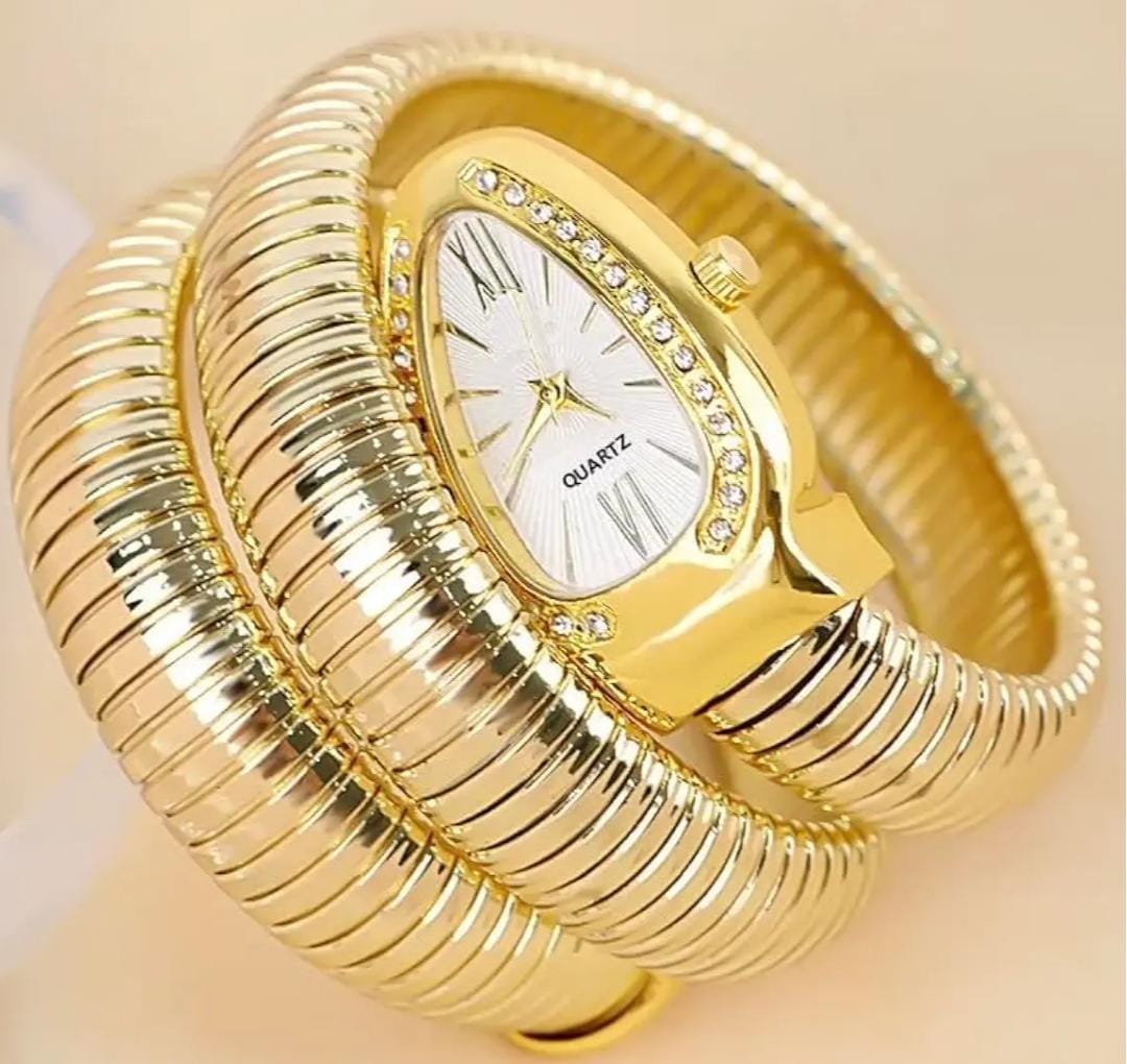 JASUNIQ EMBELLISHED FOLDOVER STRAPS ANALOGUE WATCH LE SERPENT WATCH BRACELET Analog Watch - For Girls