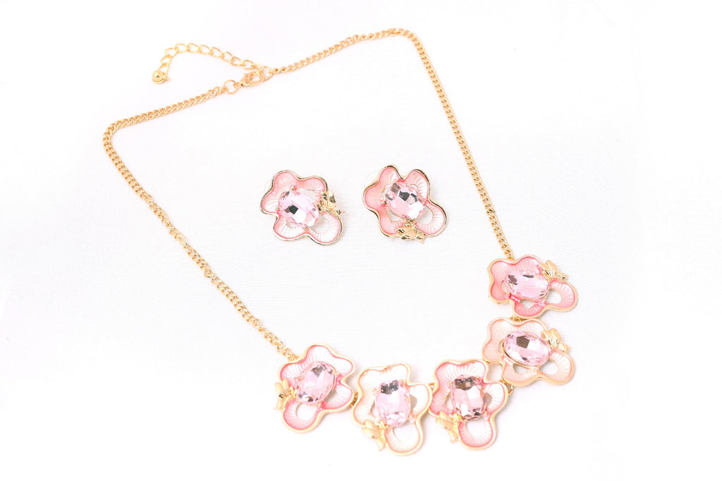 FLOWER NECKLACE
