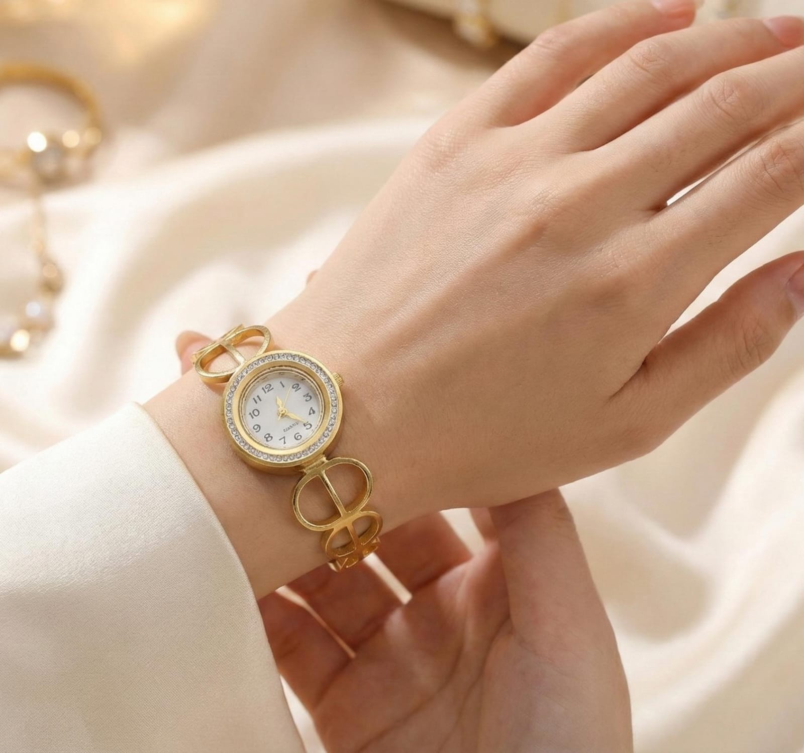 JASUNIQ WATCH BRACELET WATCH Analog Watch - For Women